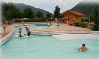 Las piscinas de Banzai Aventure Parc 